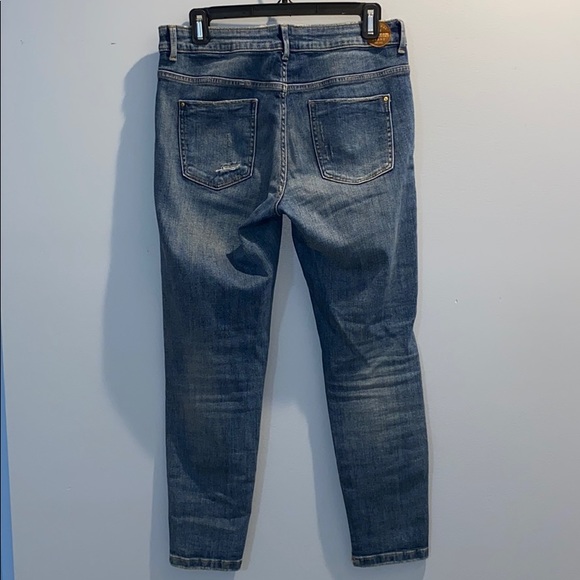 Zara Frayed Ankle Jeans - Picture 2 of 8